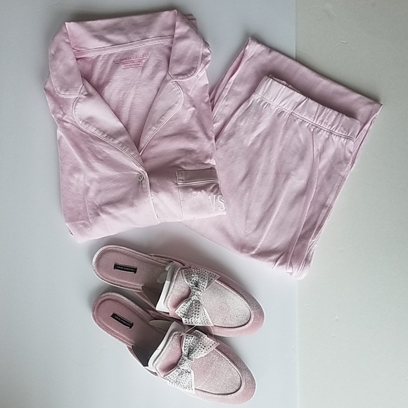 Victoria's Secret Other - Victoria's Secret Sleepover Knit PJ & Slippers